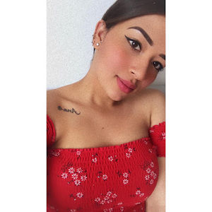 Meet your Posher, Laura vanessa